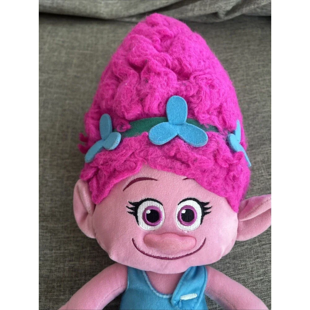 DreamWorks Trolls Poppy Hug 'N 13